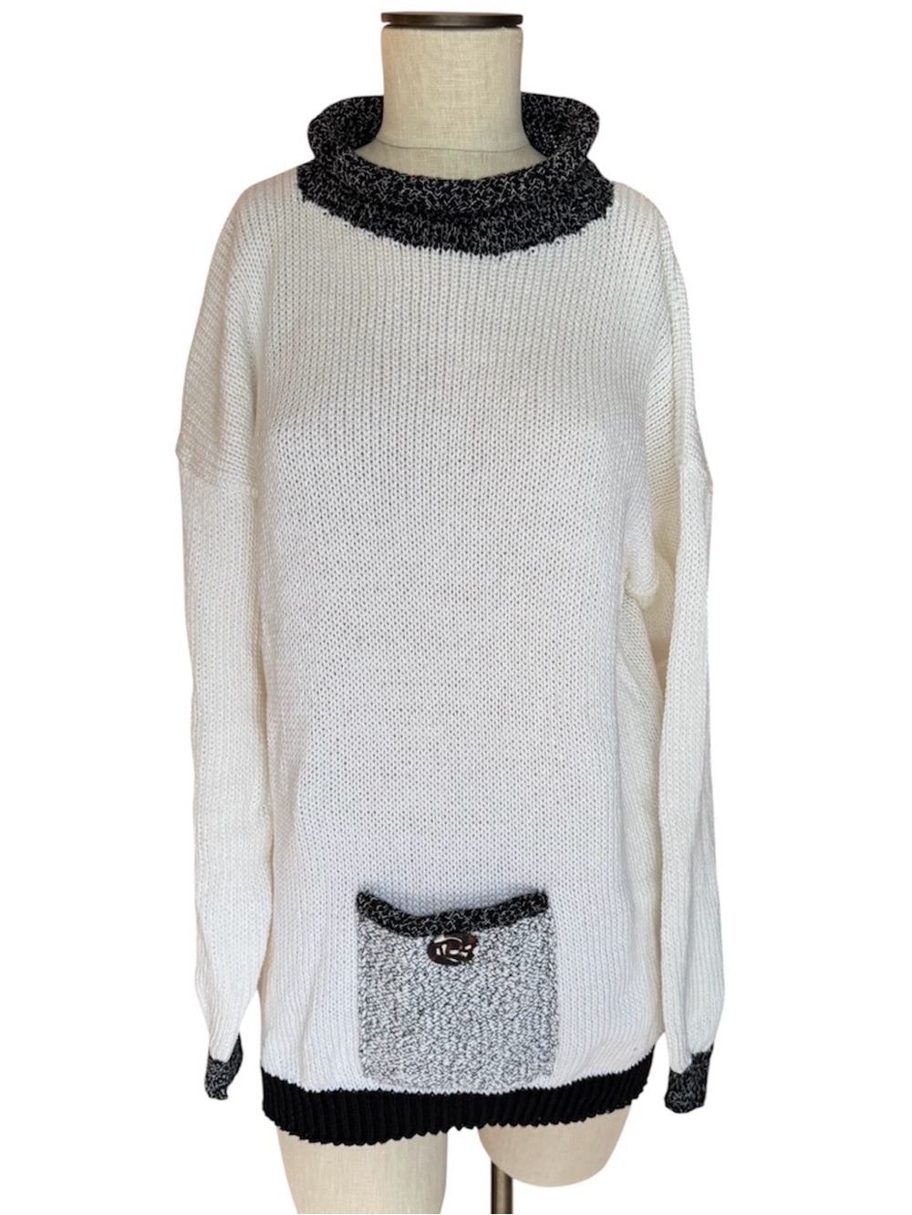 Vtg ANI BARRIE Oversized White Mock Neck Patch Pocket Long Sweater Sz M